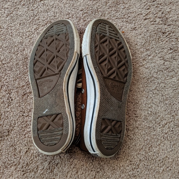 Converse - Picture 2 of 4